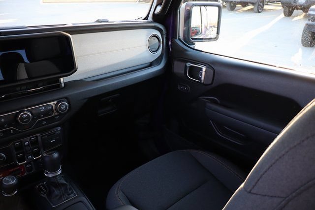 New 2026 Jeep Gladiator Sport AWD/4WD image 40