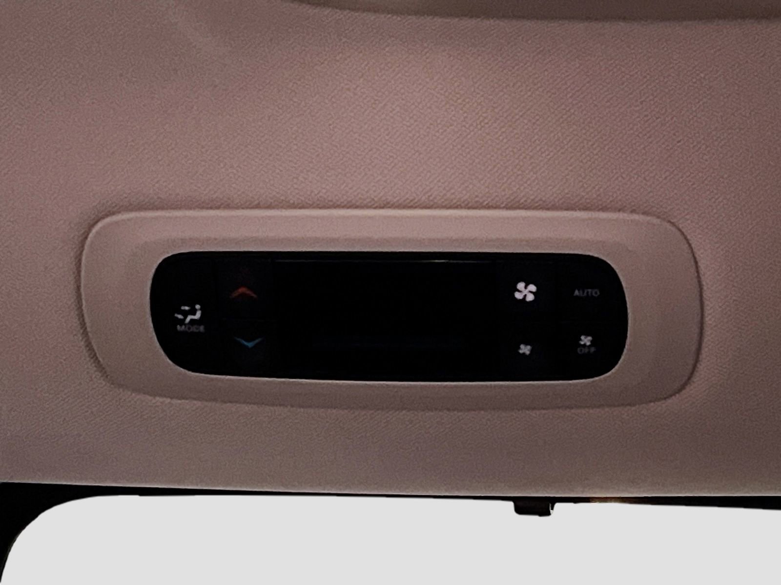 Used 2024 Chrysler Pacifica Touring-L FWD image 24