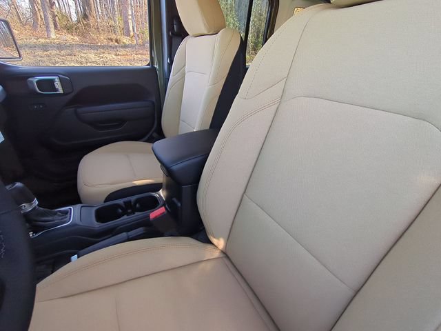 New 2026 Jeep Wrangler Unlimited Sport AWD/4WD image 27
