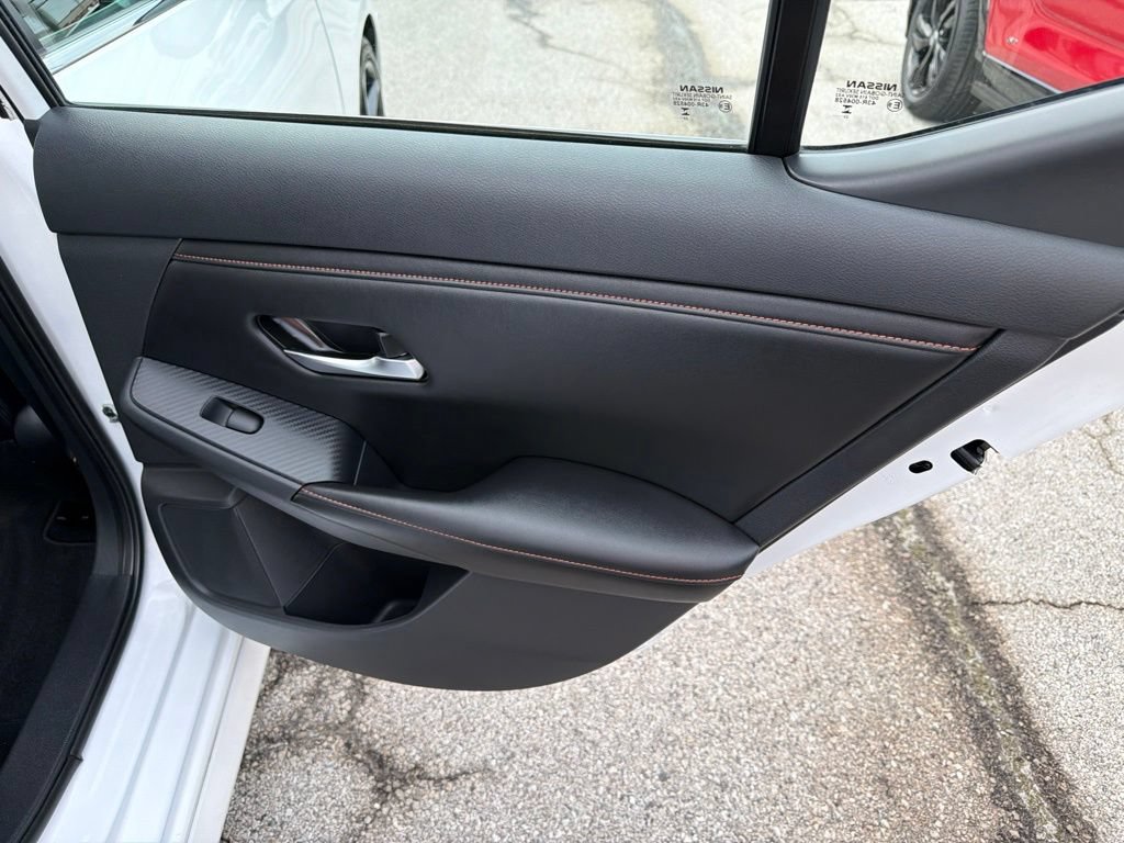 Used 2023 Nissan Sentra SR w/ SR Premium Package FWD image 12