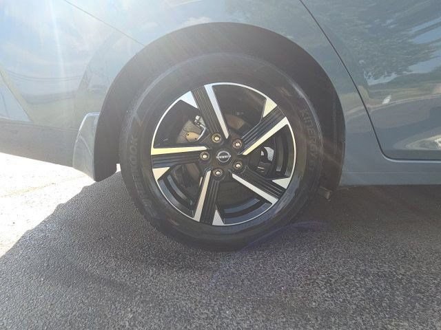 Used 2025 Nissan Sentra SV FWD image 46