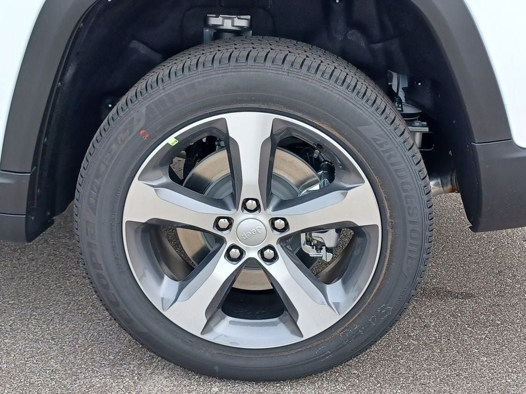 New 2026 Jeep Grand Cherokee L Limited AWD/4WD image 33
