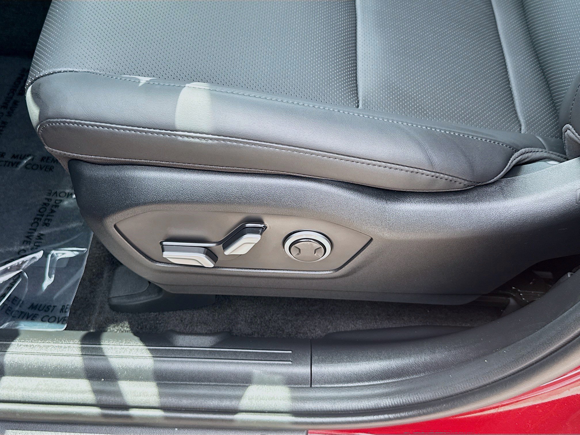 Used 2026 Hyundai Santa Fe SEL FWD image 15