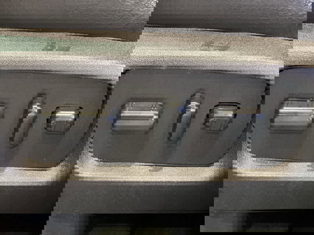 Used 2013 Ford Explorer XLT AWD/4WD image 15