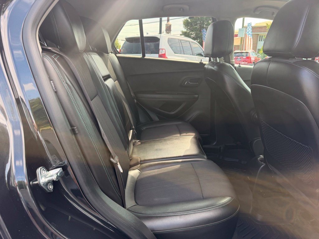 Used 2016 Chevrolet Trax LT w/ LT Convenience Package AWD/4WD image 26