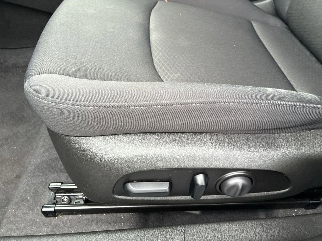 Used 2021 Chevrolet Malibu LT image 12