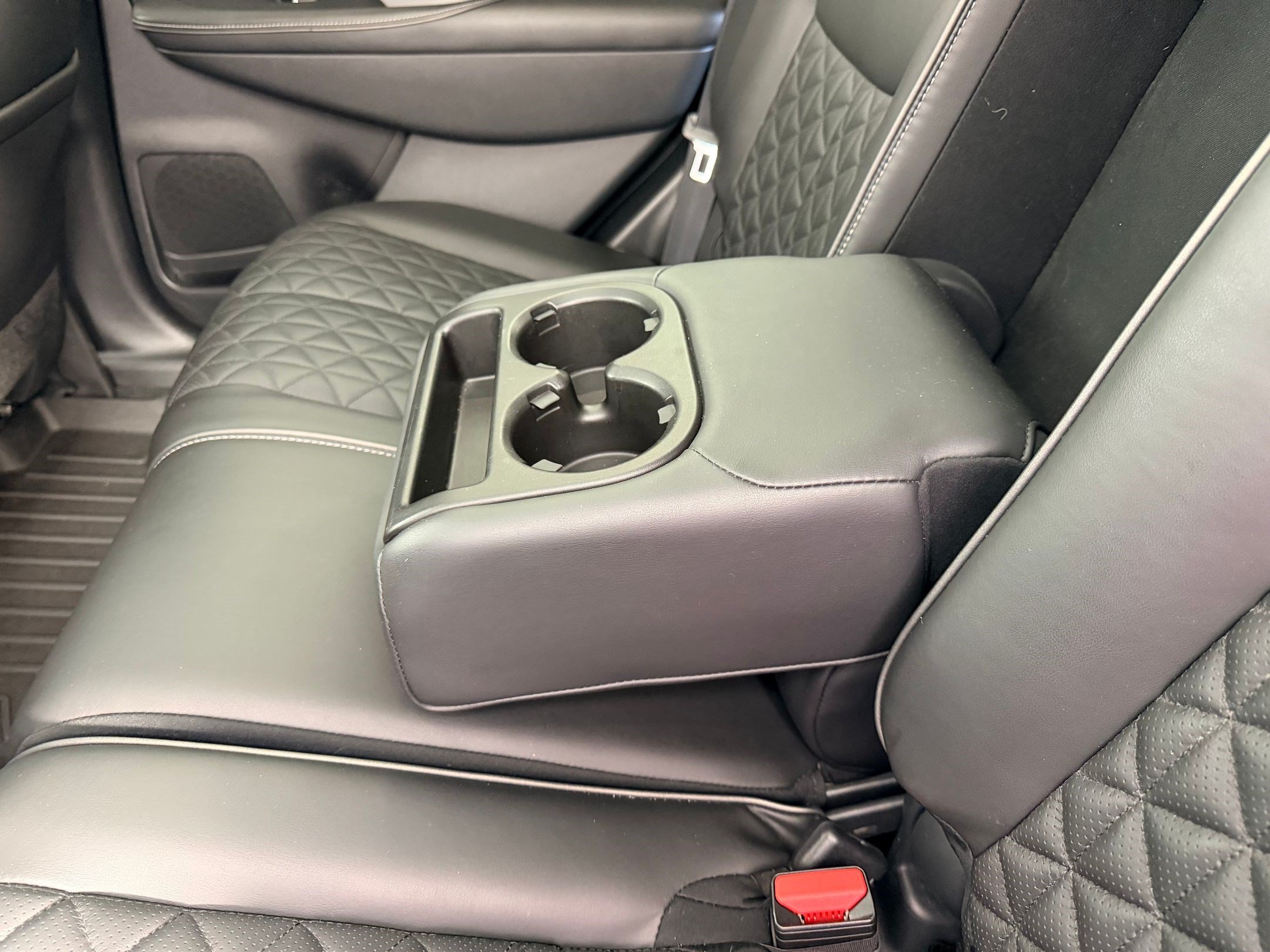 Used 2020 Nissan Murano Platinum FWD image 16