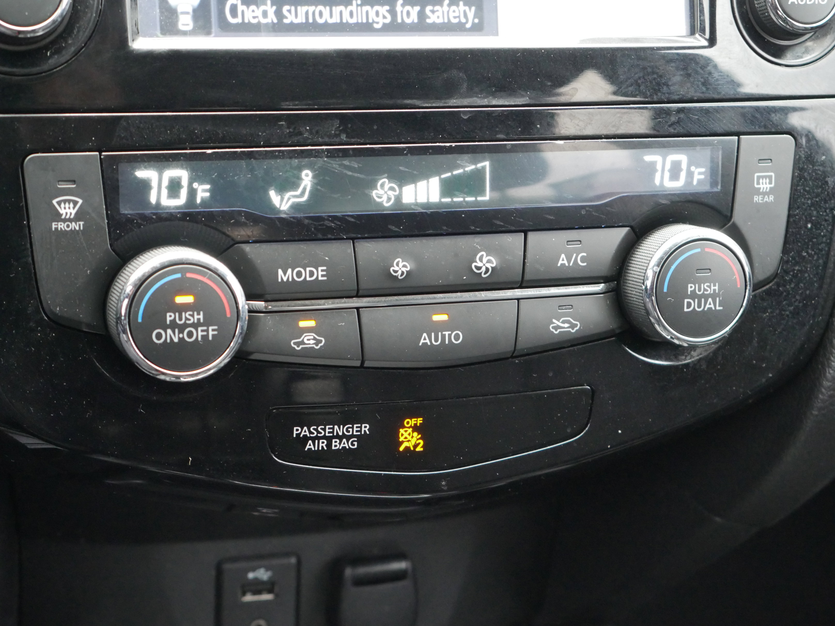 Used 2017 Nissan Rogue Sport SL image 15