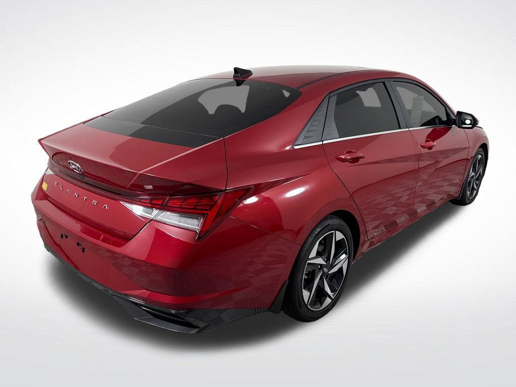 Certified 2023 Hyundai Elantra Limited FWD image 3
