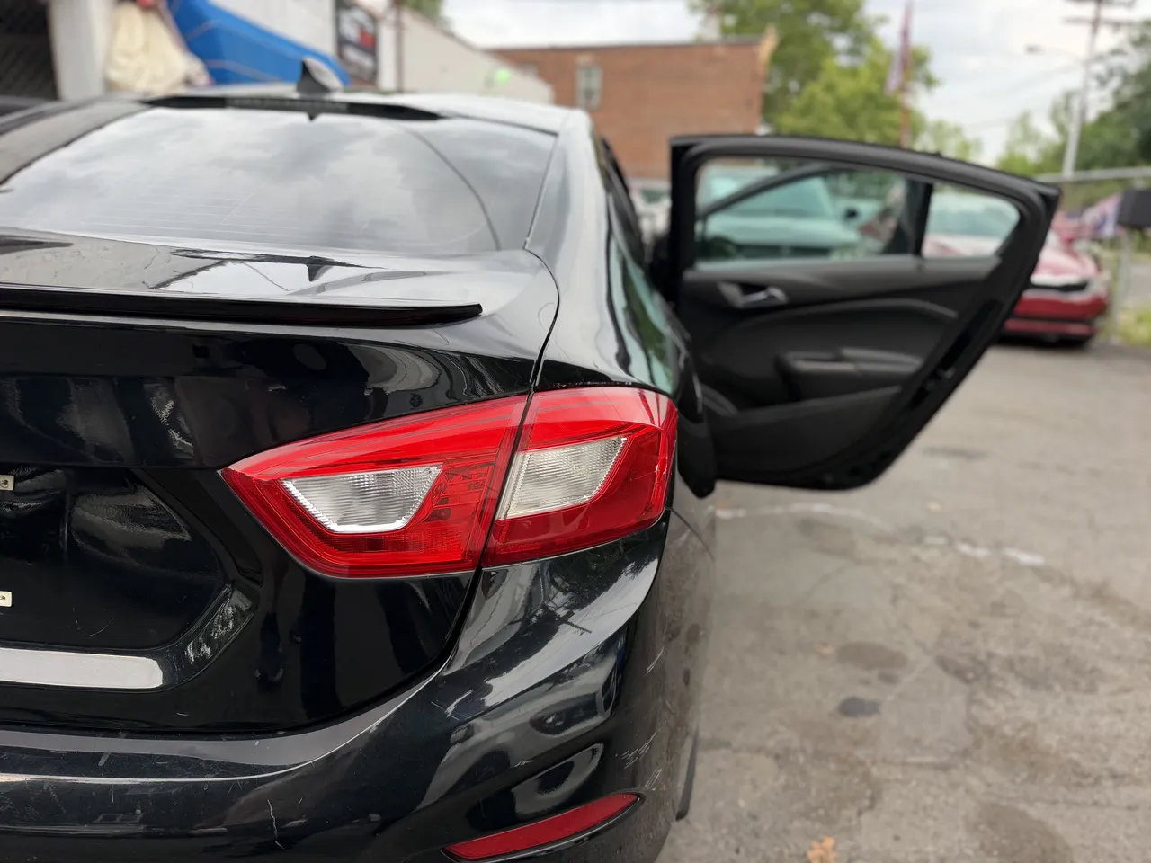 Used 2017 Chevrolet Cruze LS FWD image 48