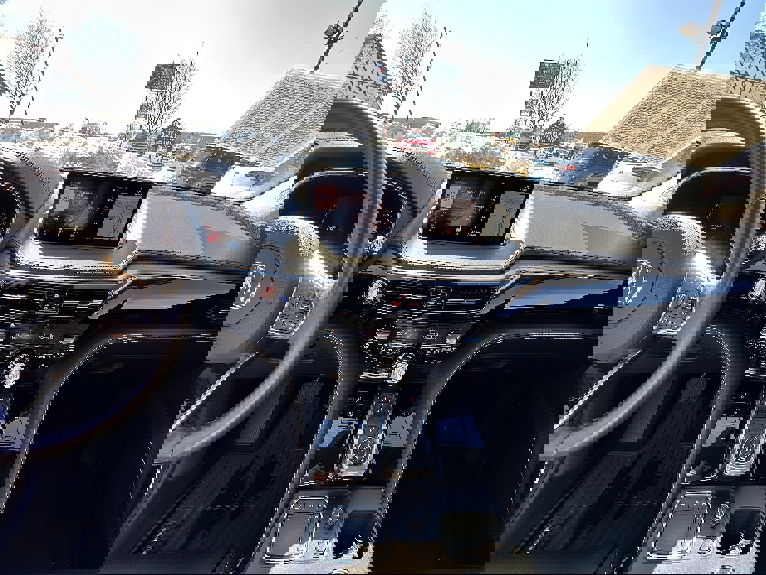 Used 2024 Acura MDX SH-AWD w/ Advance Package image 17