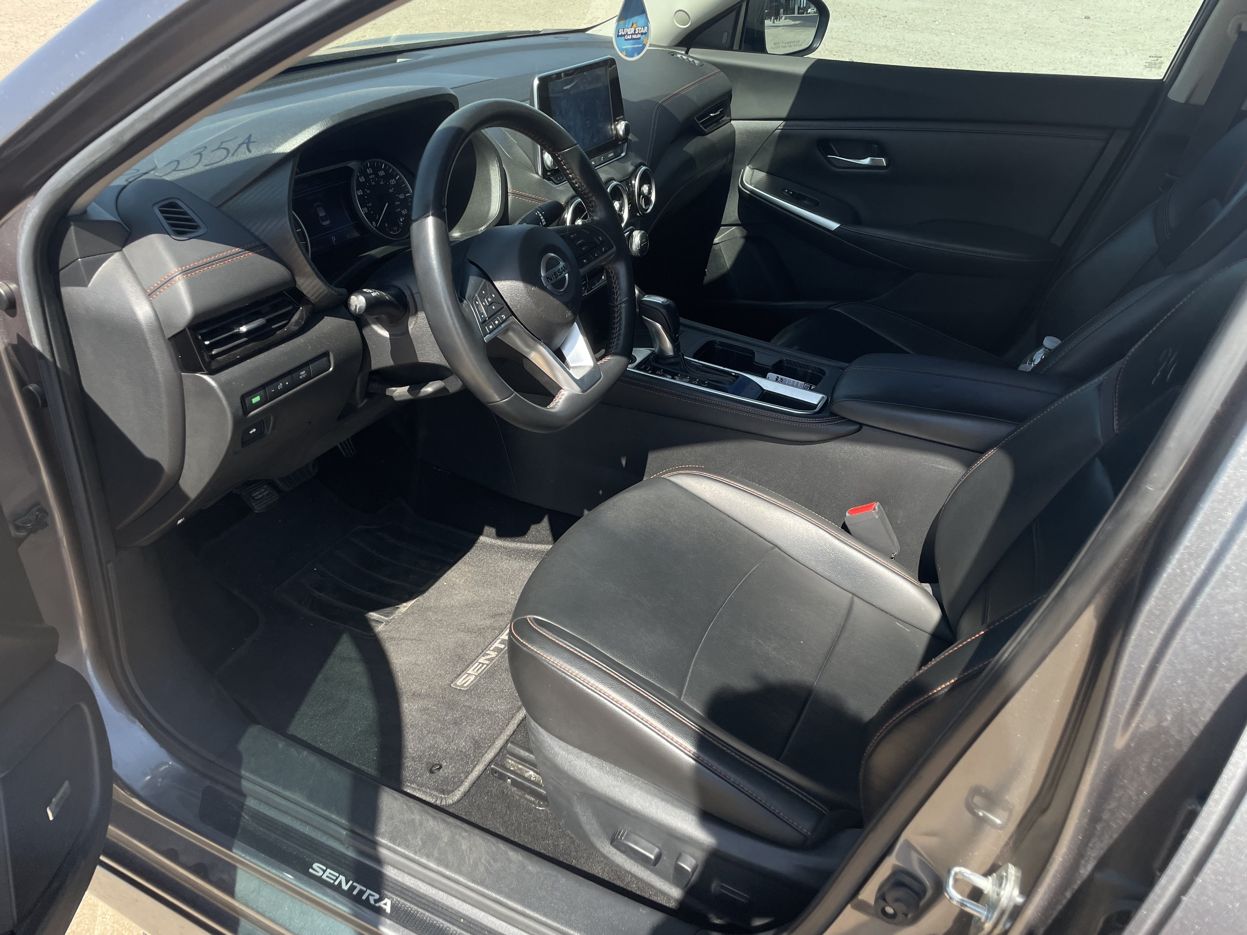 Used 2022 Nissan Sentra SR w/ SR Premium Package FWD image 10
