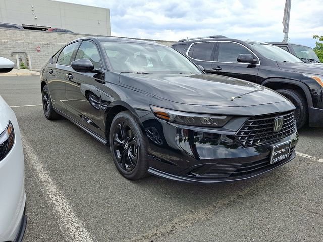 Used 2025 Honda Accord SE image 3