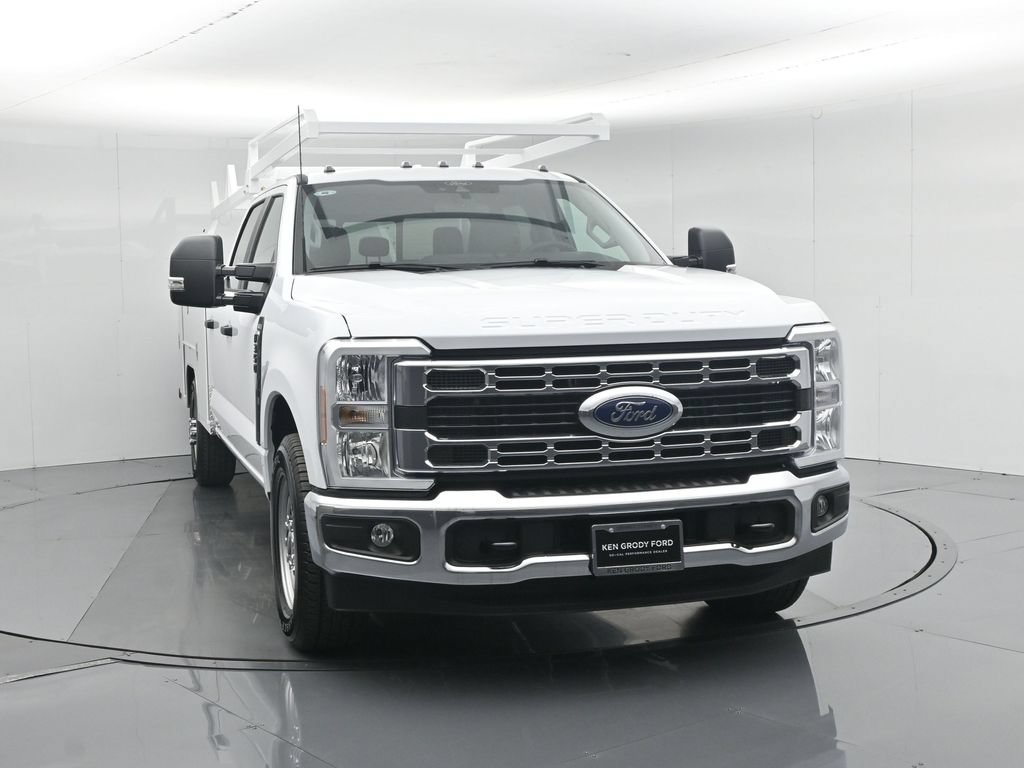 New 2026 Ford F350 XL w/ XL Chrome Package RWD image 28