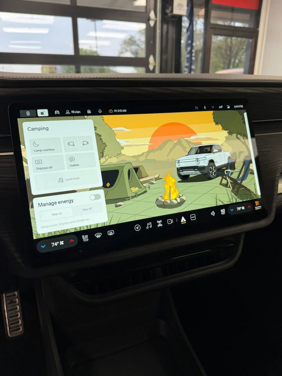 Used 2022 Rivian R1T Adventure AWD/4WD image 47