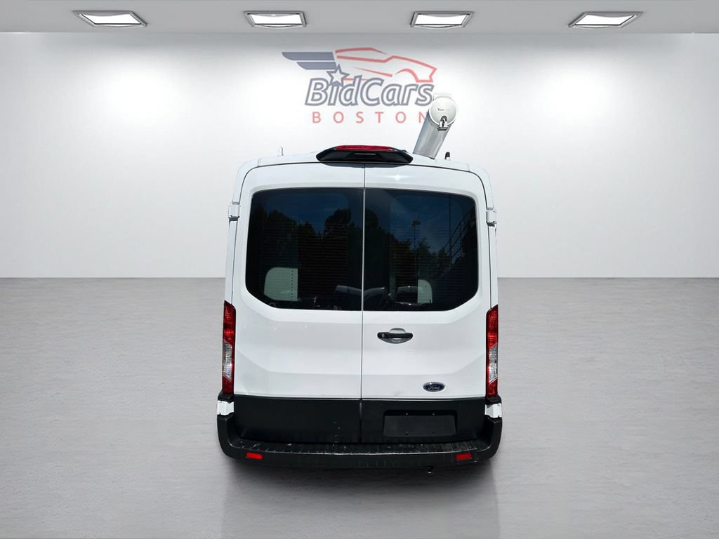 Used 2023 Ford E-Transit Medium Roof RWD image 5
