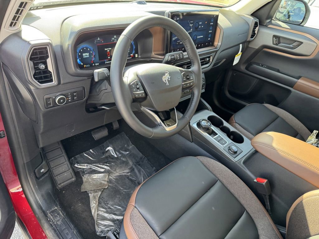 Used 2025 Ford Bronco Sport Outer Banks w/ Outer Banks Tech Package+ AWD/4WD image 12