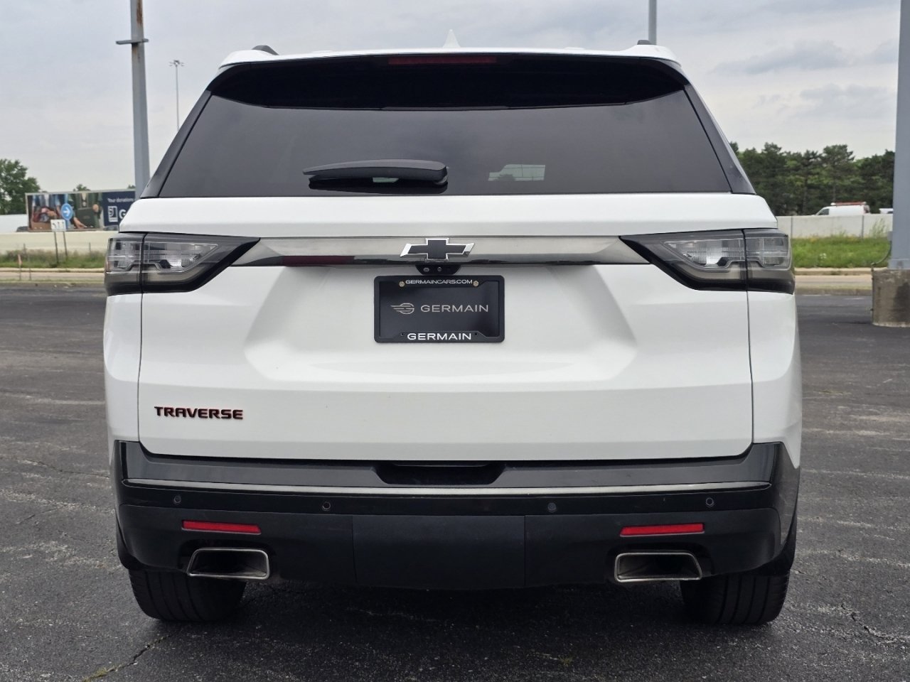 Used 2021 Chevrolet Traverse Premier w/ Redline Edition AWD/4WD image 17