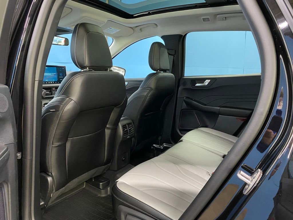 New 2026 Ford Escape Platinum w/ Premium Technology Package image 34