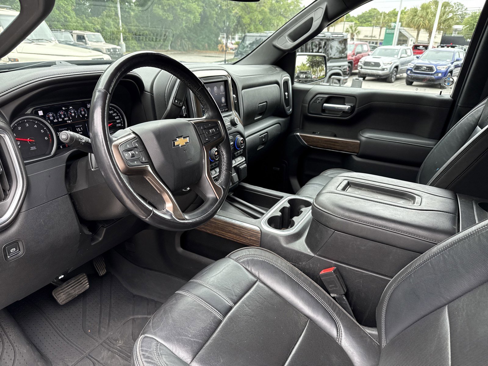 Used 2021 Chevrolet Silverado 1500 High Country w/ Safety Package II AWD/4WD image 12