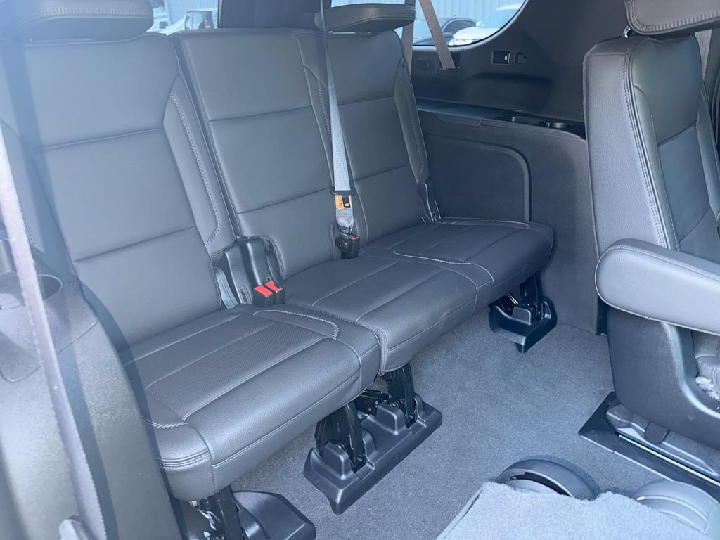 Used 2024 GMC Yukon XL Denali RWD image 30