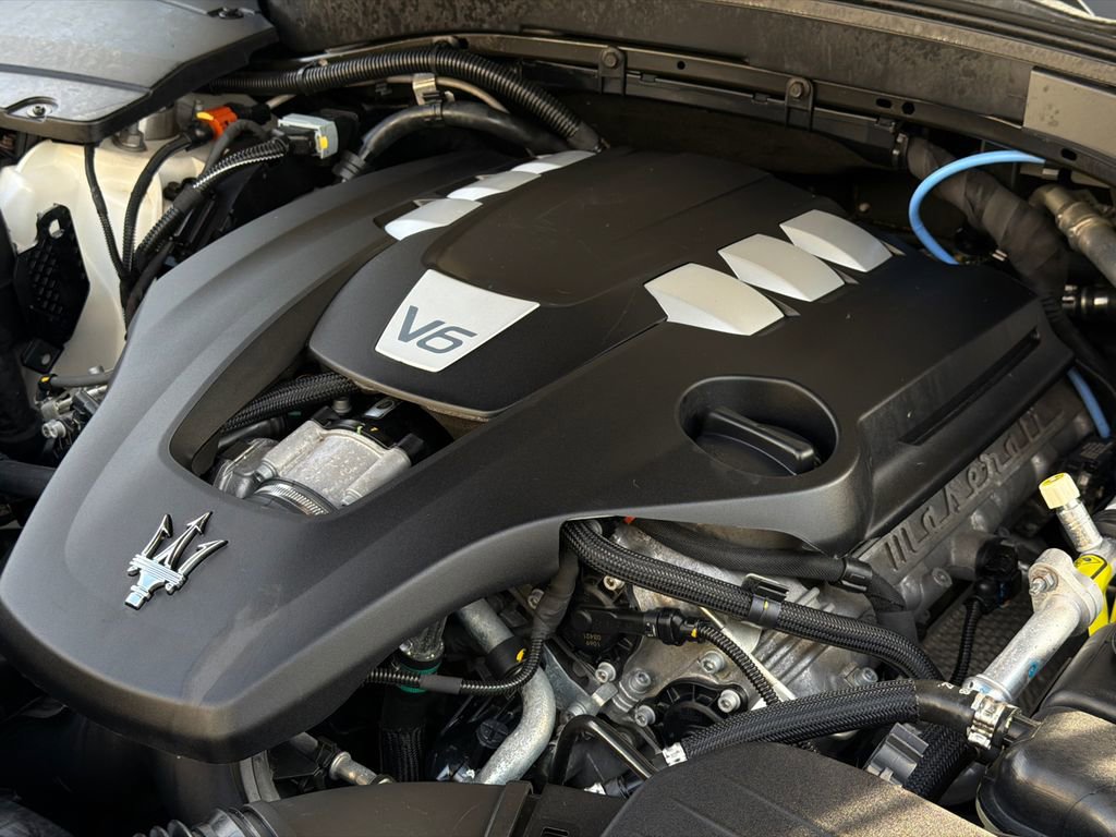 Used 2022 Maserati Levante GT image 39