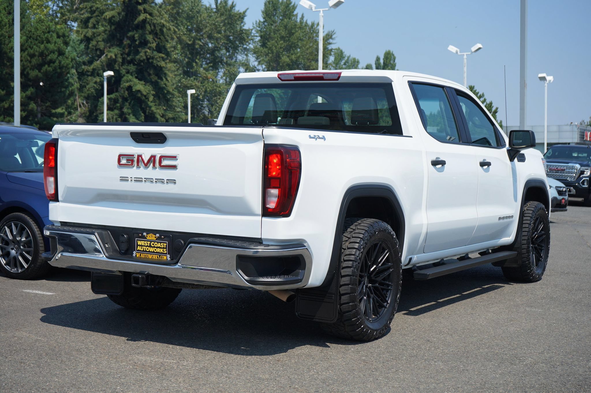 Used 2022 GMC Sierra 1500 Pro w/ Fleet Convenience Package AWD/4WD image 5