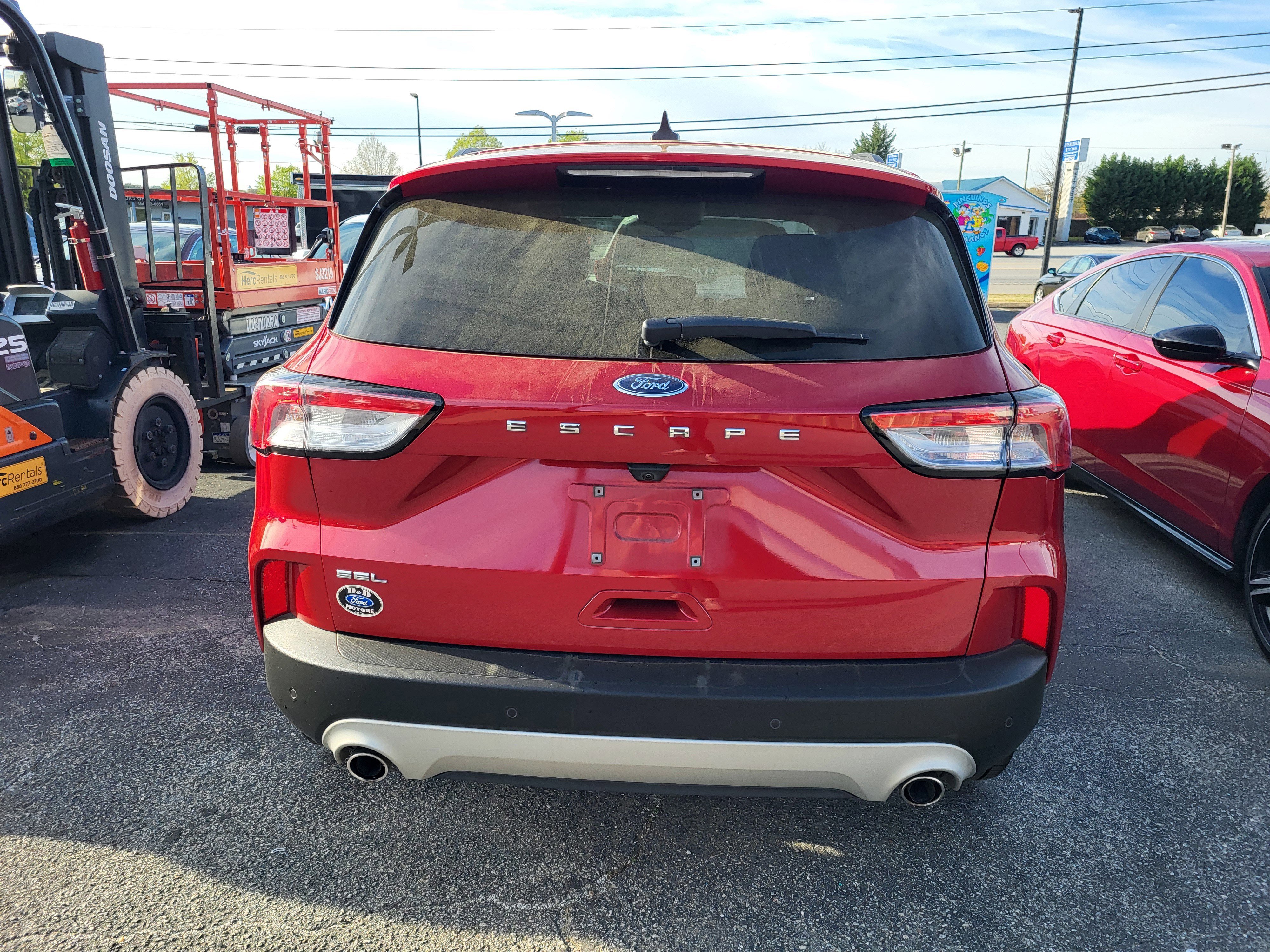 Used 2021 Ford Escape SEL w/ Technology Package image 5