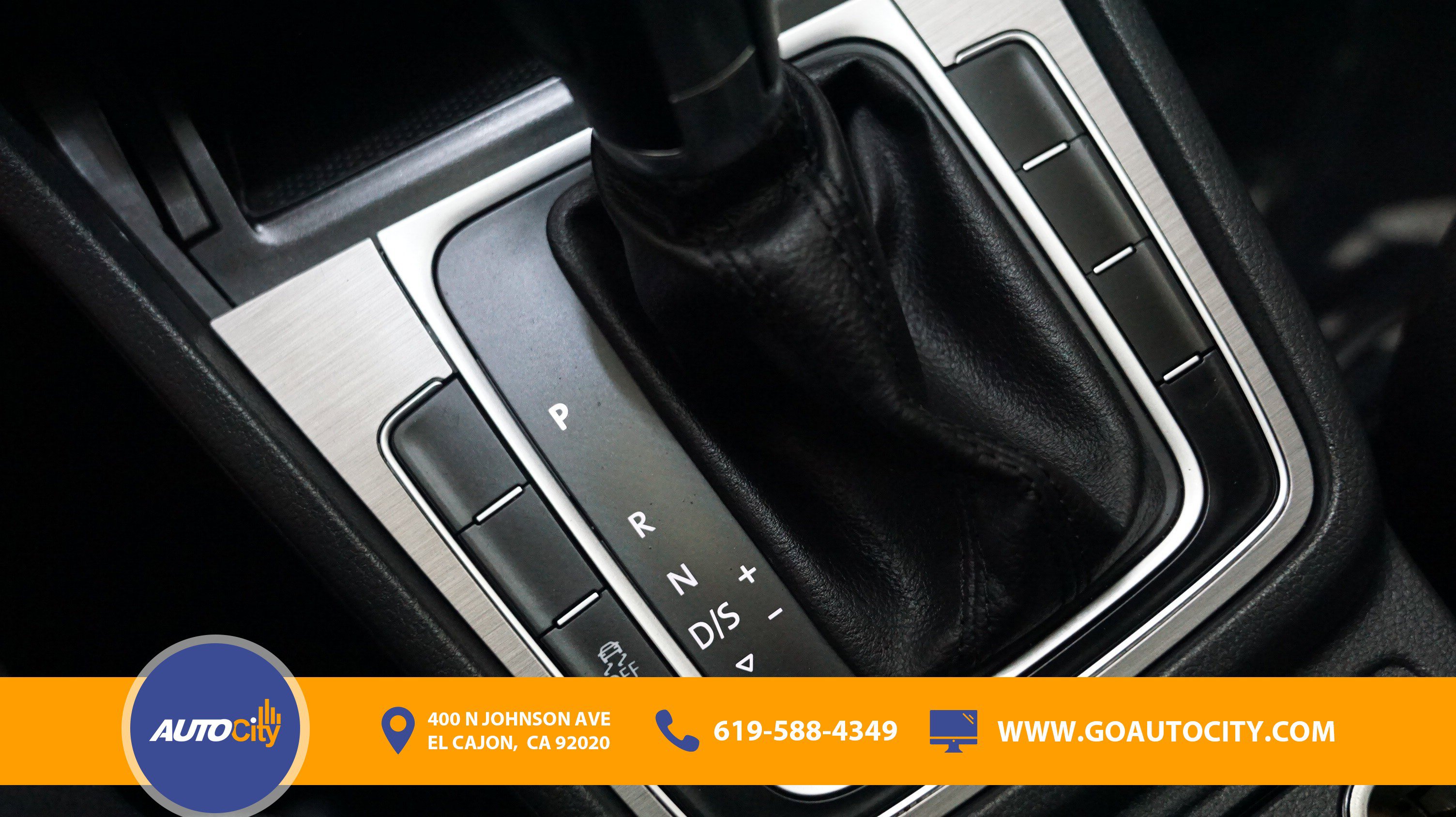 Used 2017 Volkswagen Golf S AWD/4WD image 24