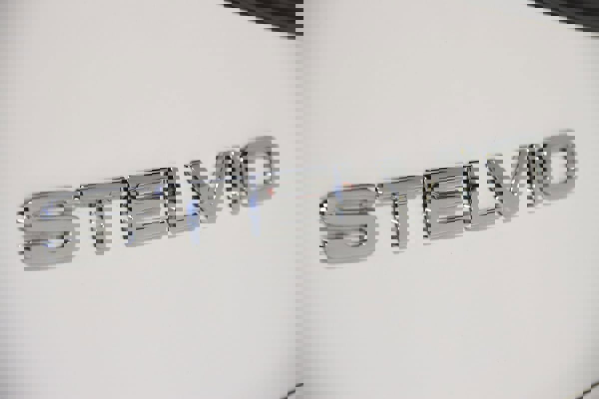 Used 2024 Alfa Romeo Stelvio Veloce image 14