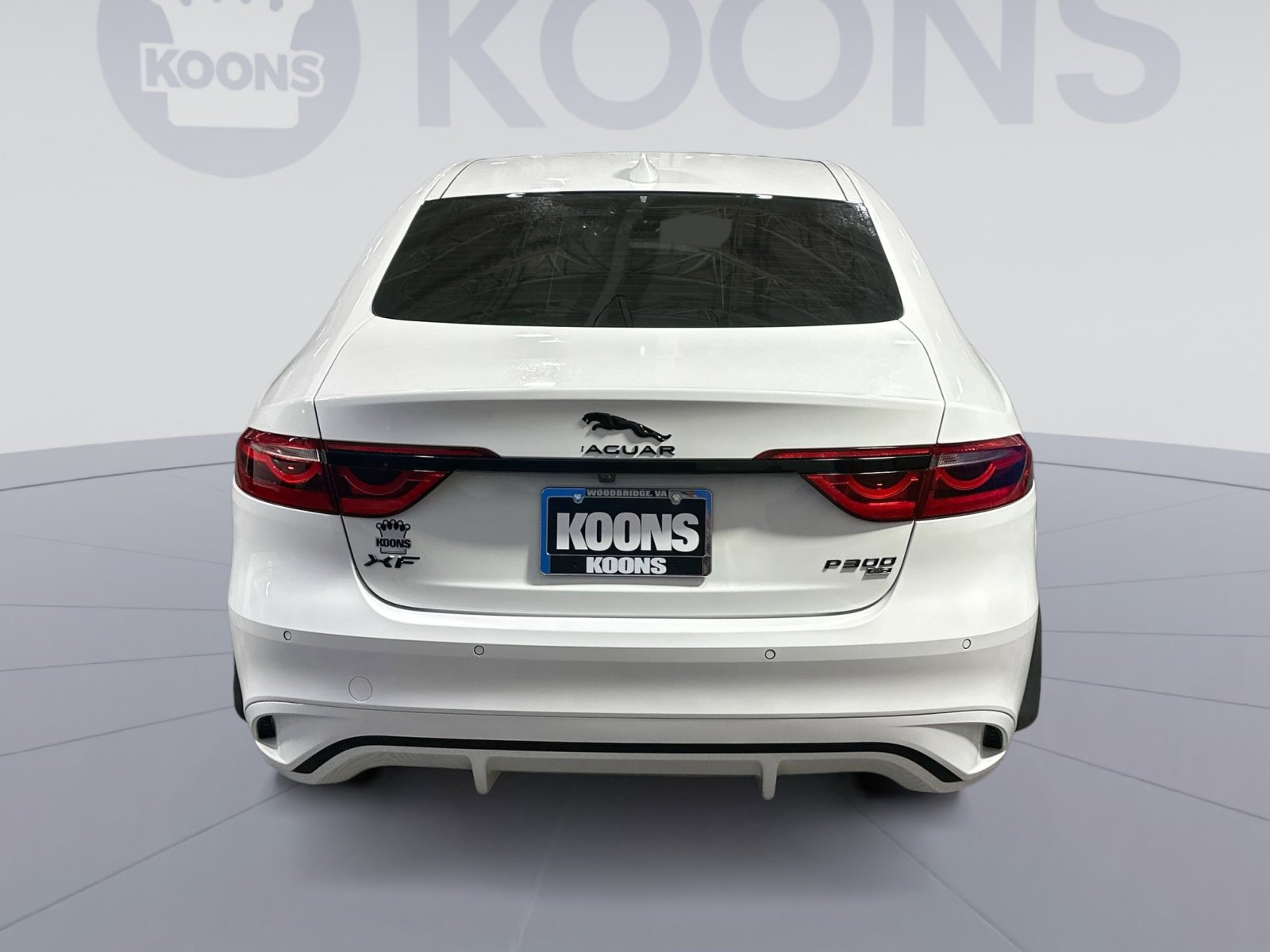 Used 2022 Jaguar XF R-Dynamic SE image 5