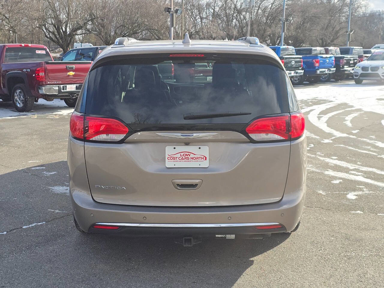 Used 2018 Chrysler Pacifica Touring-L Plus image 6