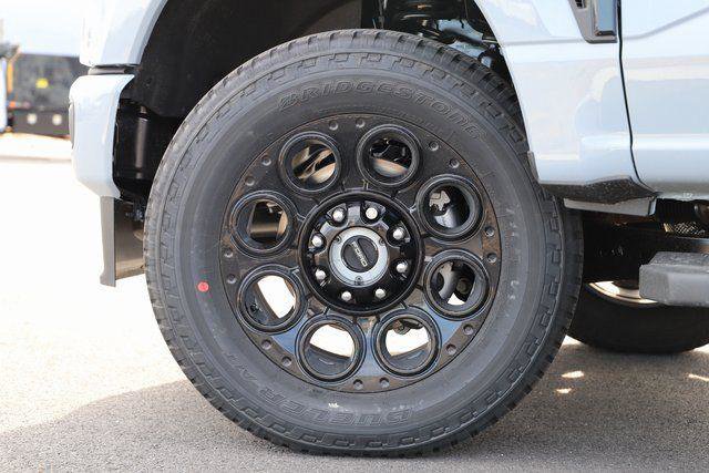 New 2026 Ford F350 Lariat w/ Black Appearance Package AWD/4WD image 2
