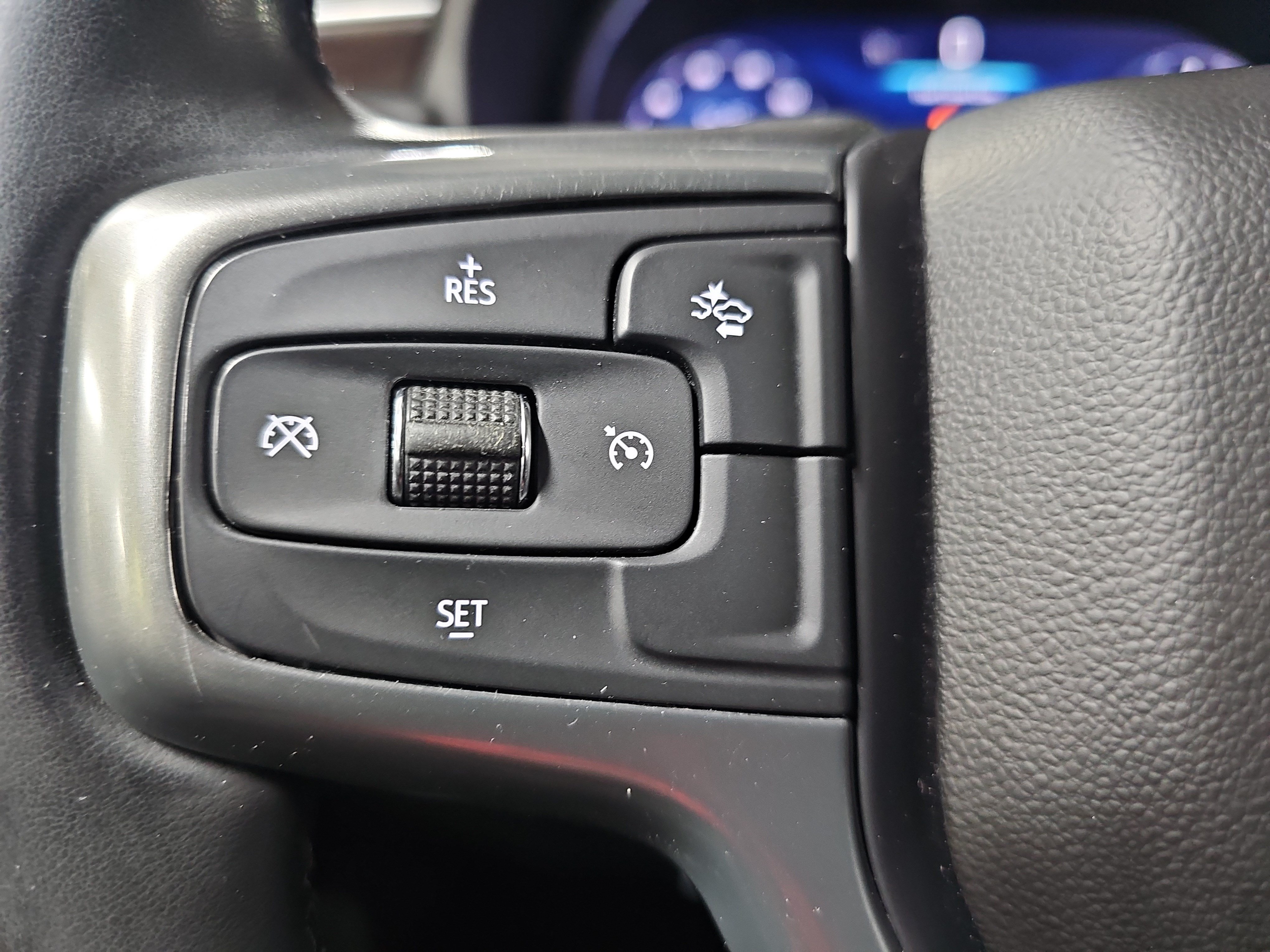 Used 2023 Chevrolet Suburban LT AWD/4WD image 19