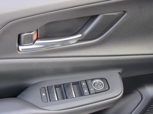 Used 2024 Toyota Prius Prime Premium image 14