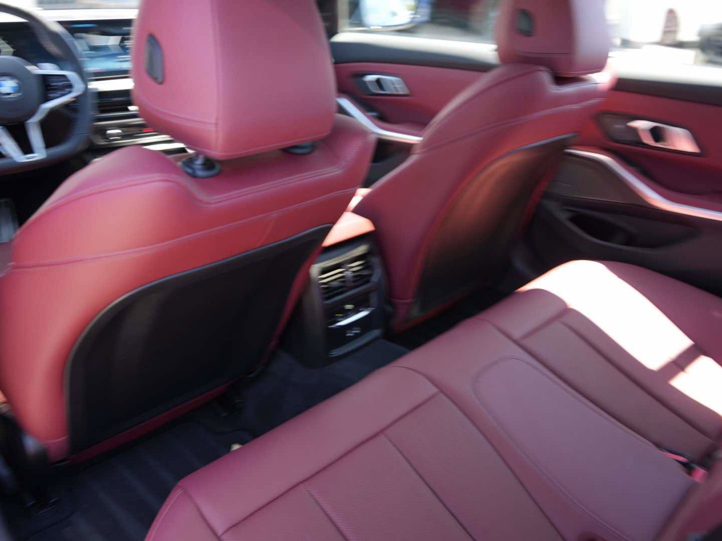 Used 2025 BMW M340i w/ Premium Package RWD image 10