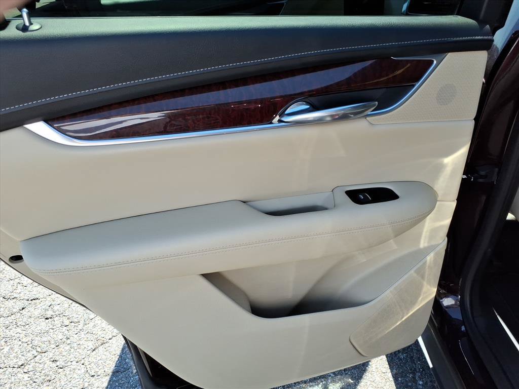 Used 2018 Cadillac XT5 Premium Luxury AWD/4WD image 20