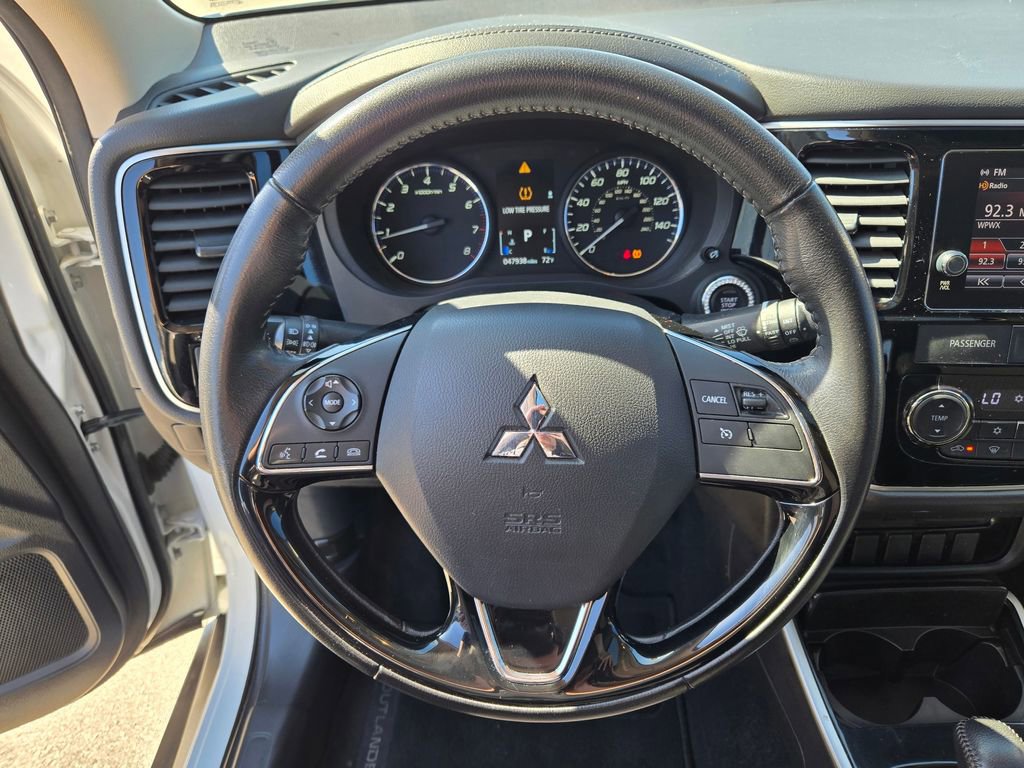 Used 2018 Mitsubishi Outlander SE FWD image 42