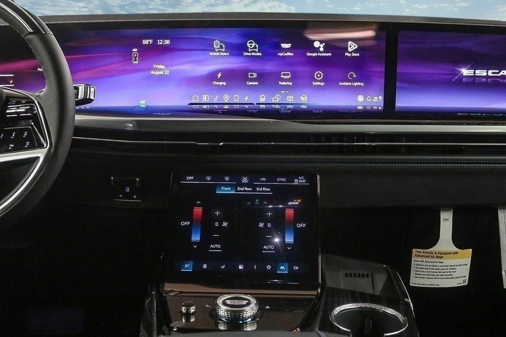 Certified 2026 Cadillac Escalade IQL Sport 1 AWD/4WD image 9