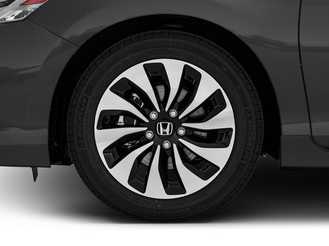 Used 2017 Honda Accord Touring image 11