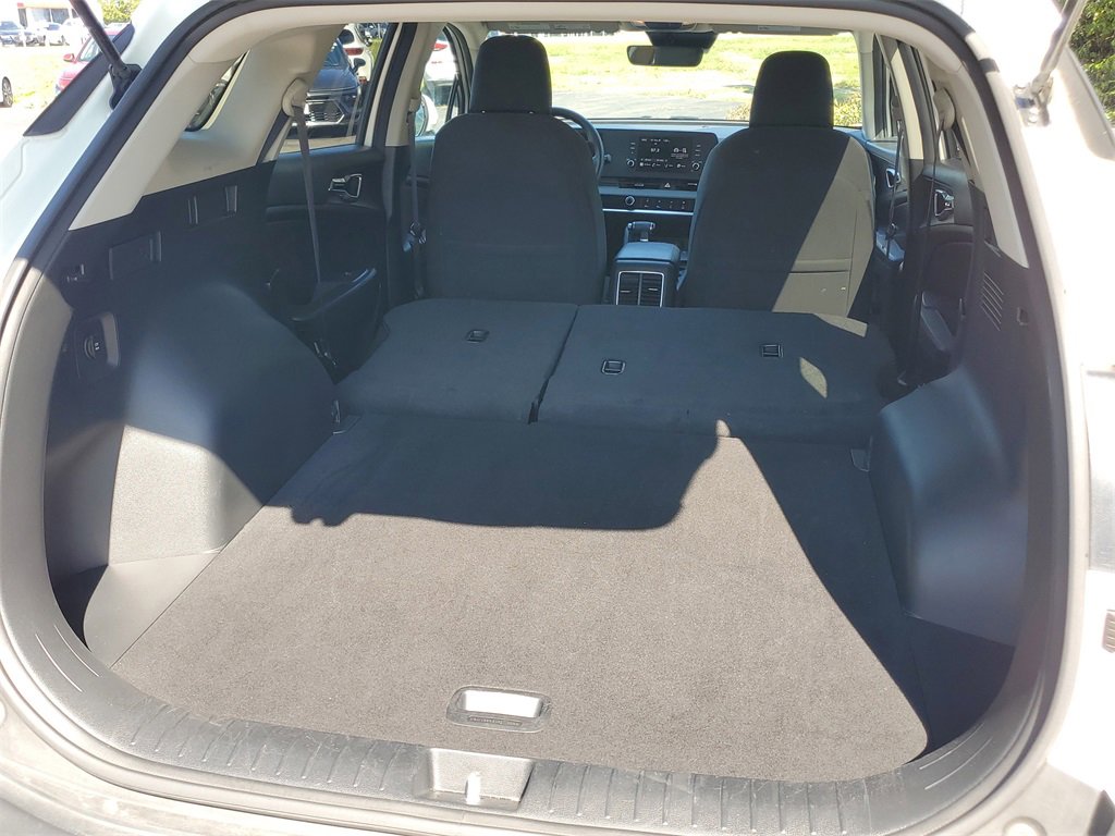 Used 2023 Kia Sportage LX image 25