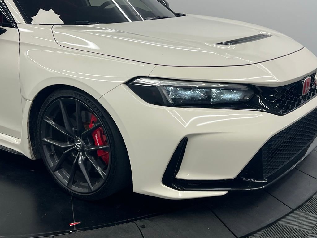 Used 2023 Honda Civic Type R image 6
