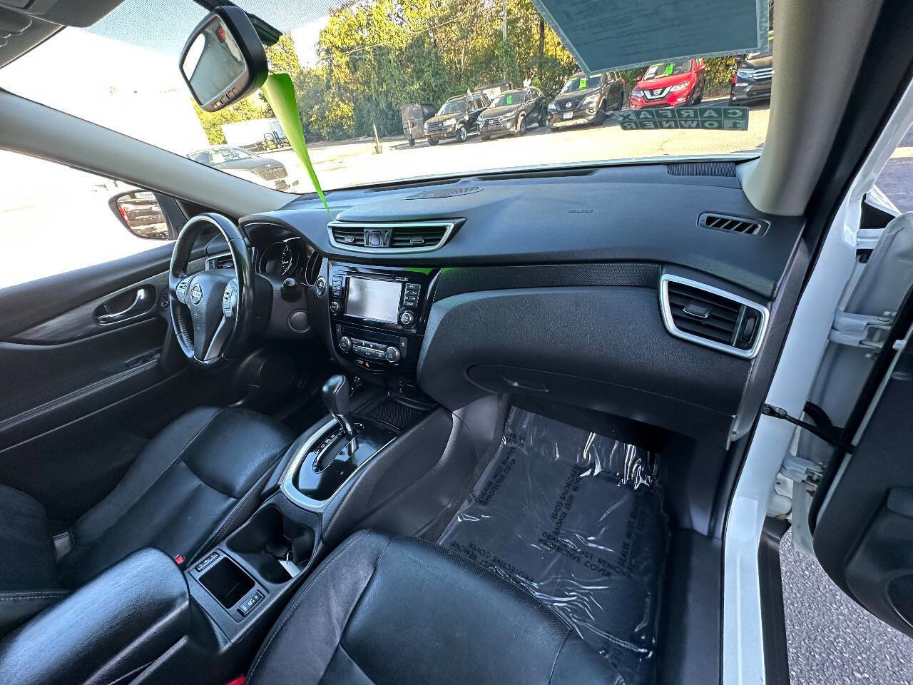 Used 2016 Nissan Rogue SL image 24