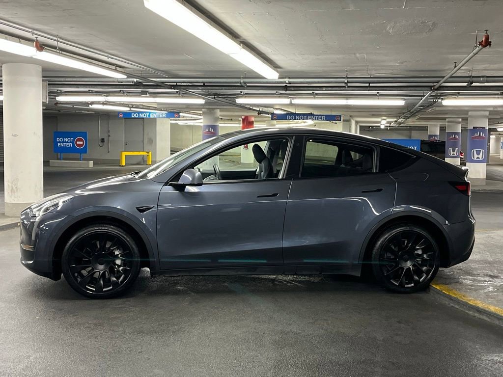 Used 2020 Tesla Model Y Long Range image 33