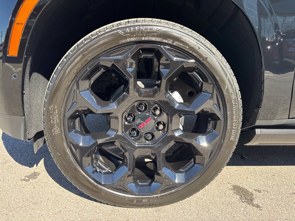 New 2026 GMC Yukon Denali Ultimate AWD/4WD image 39