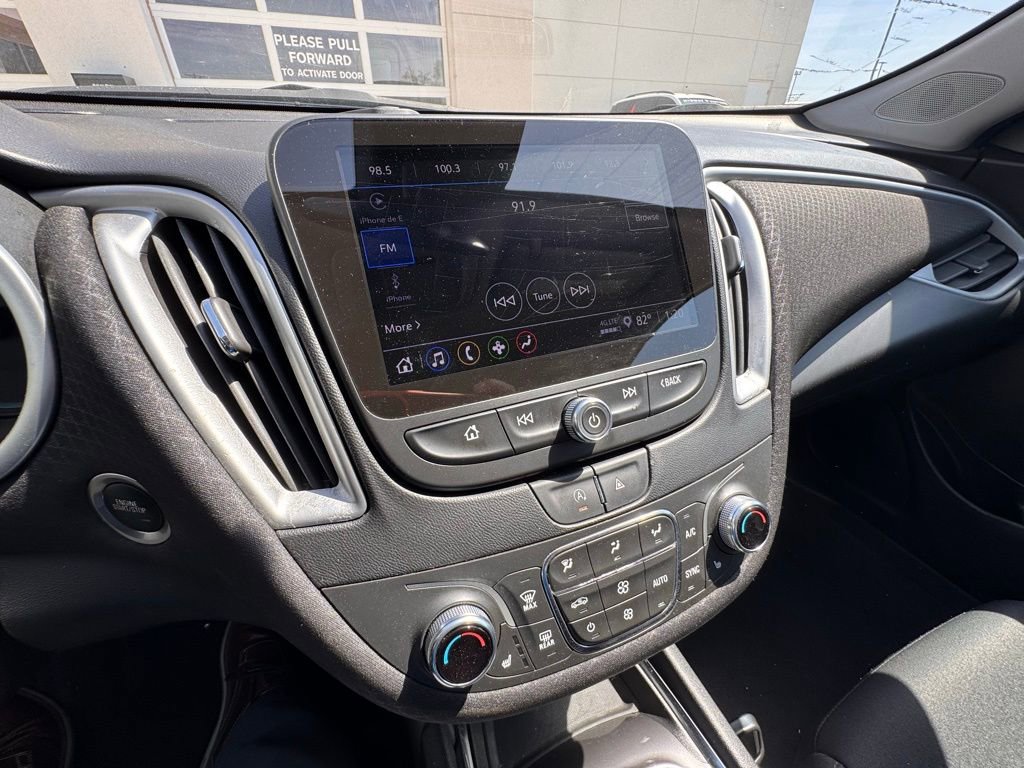 Used 2023 Chevrolet Malibu LT FWD image 13
