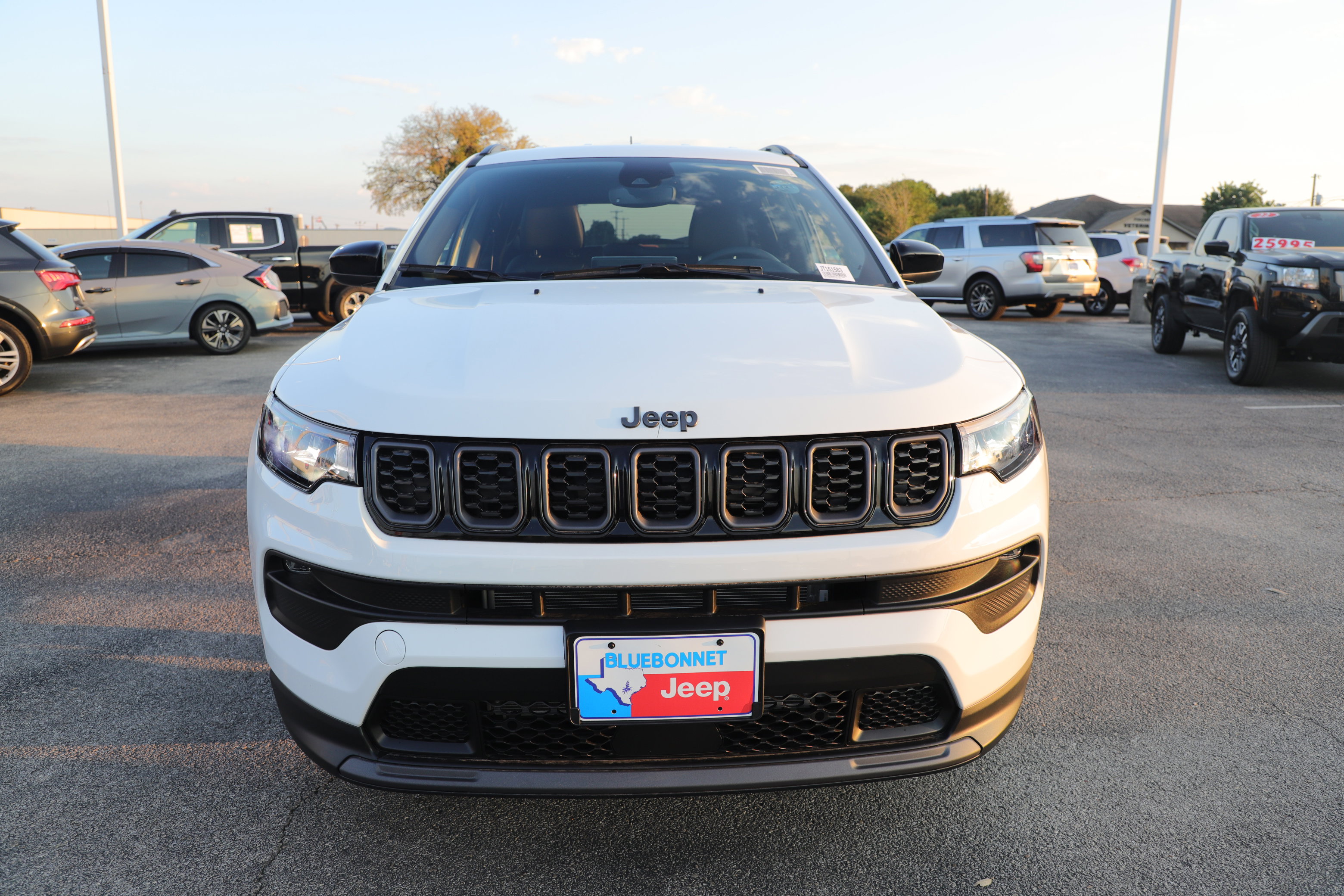 New 2026 Jeep Compass Latitude image 3