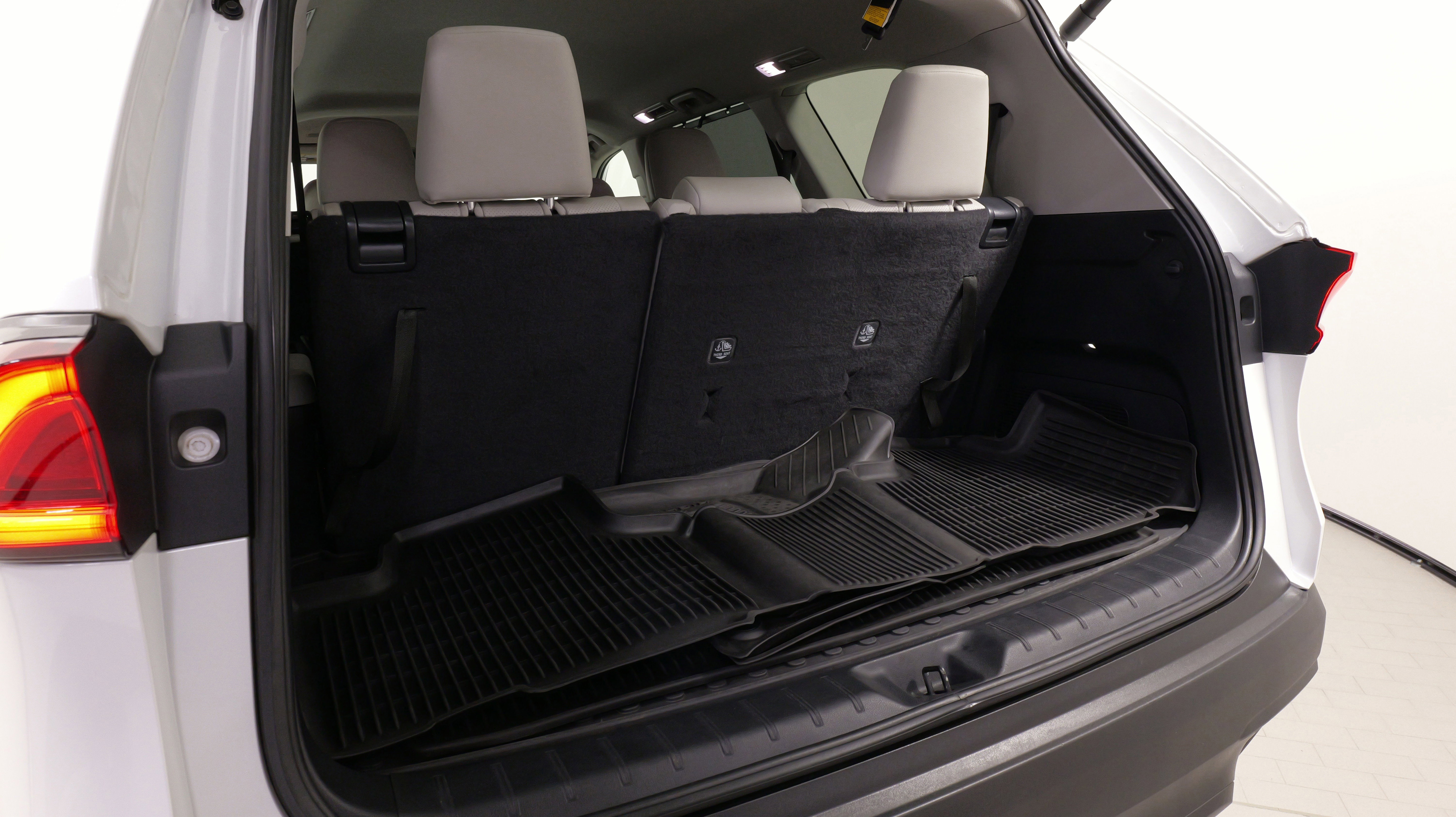 Used 2024 Toyota Grand Highlander XLE image 53