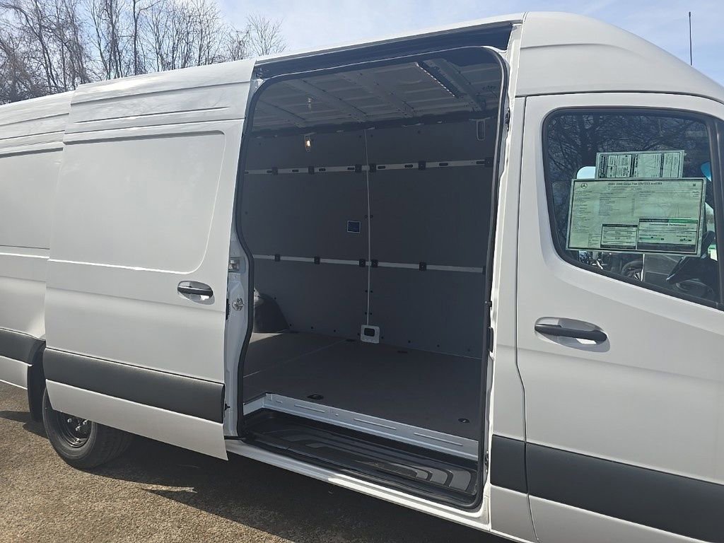 New 2025 Mercedes-Benz Sprinter 3500 image 23