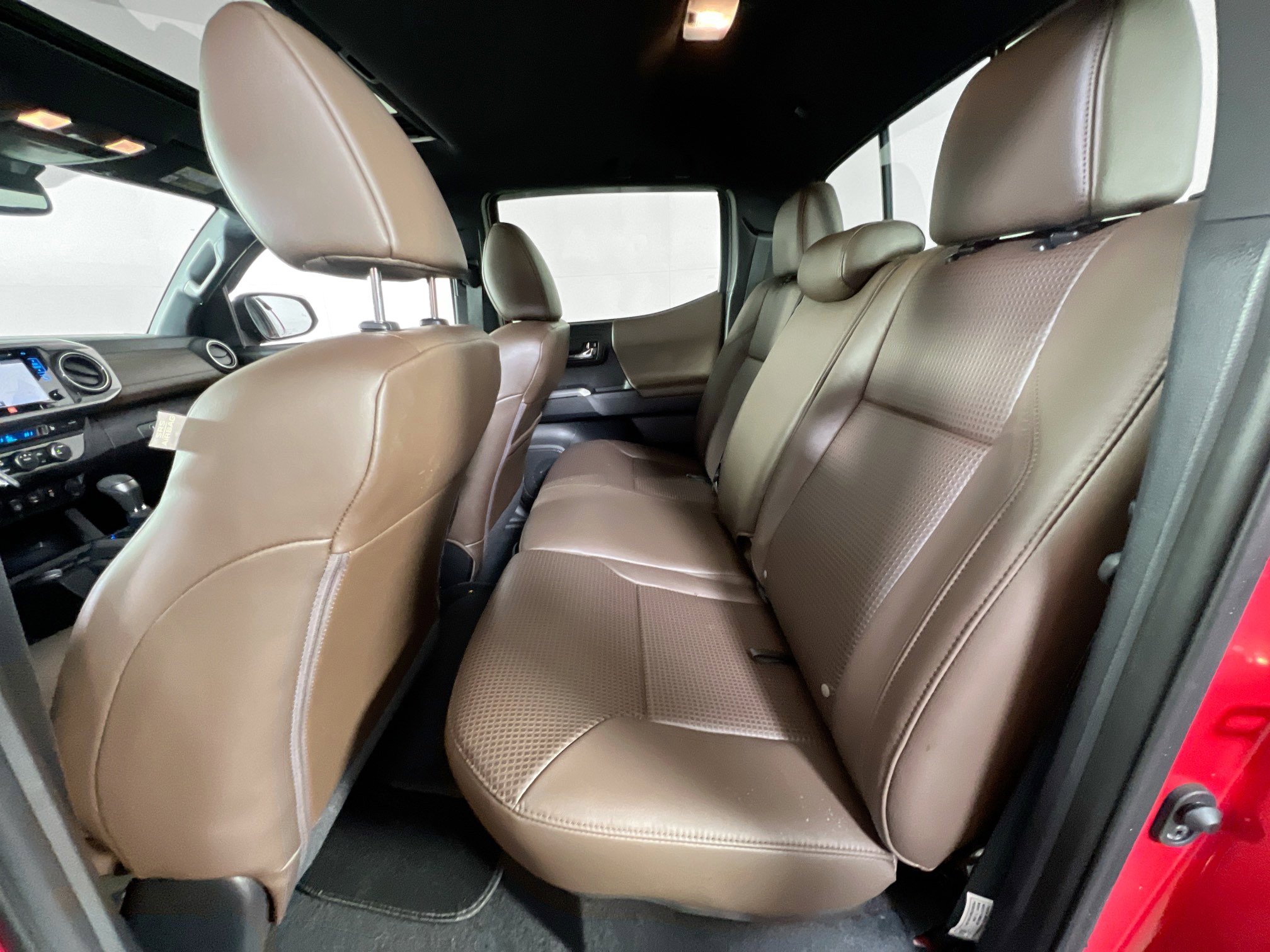 Used 2019 Toyota Tacoma Limited image 26